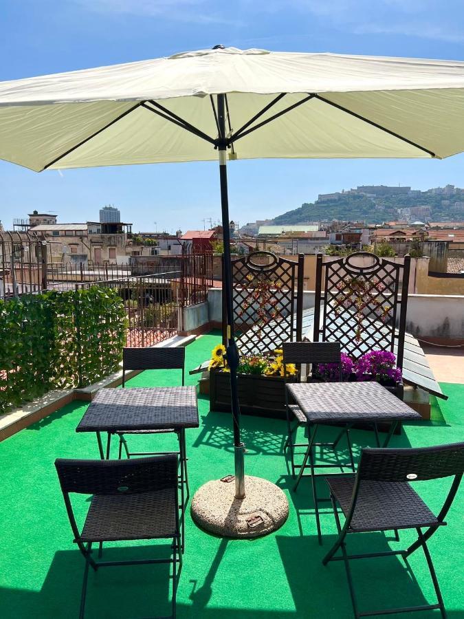 Cuore Di Spaccanapoli Apartamento Exterior foto